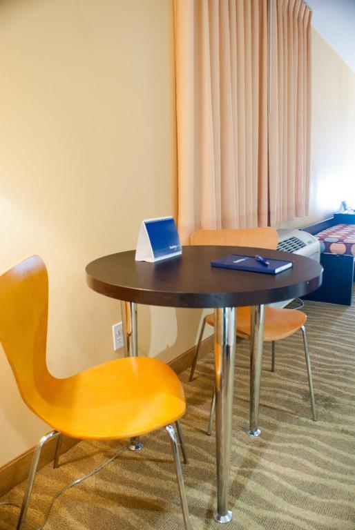 Hotel Super 8 By Wyndham Indio Pokój zdjęcie
